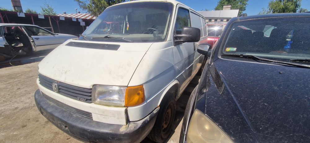 Na Części VW T4 2.5TDI Klima Drzwi Licznik Szyba Maska Fotel  Panel