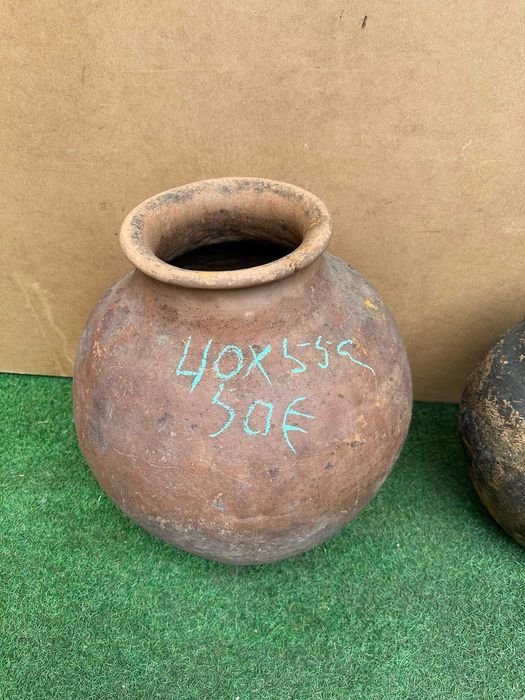 Talha antiga, em terracota com mais de 100 anos