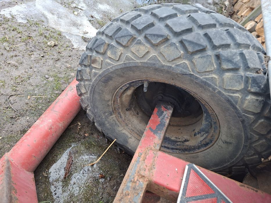 Sprzedam oś z kołami