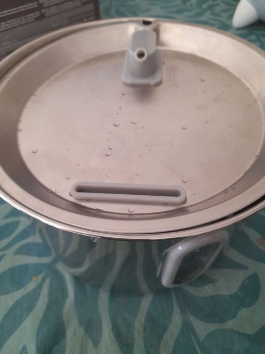 Bebedouro elétrico para gato