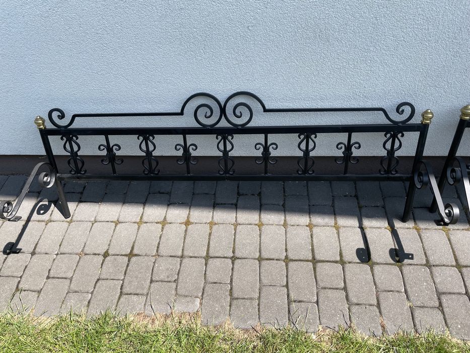 Metalowe wezgłowie do łóżka