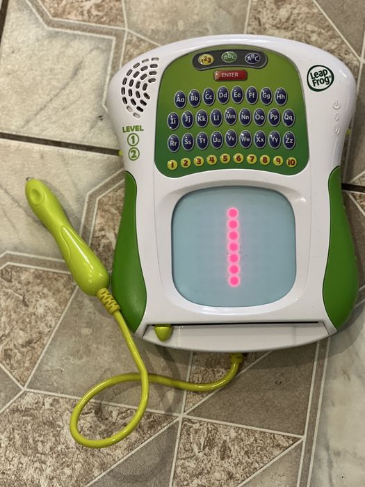 Інтерактивна іграшка,планшет ,