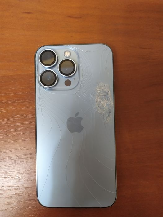 Iphone 13 pro под ремонт или запчасти