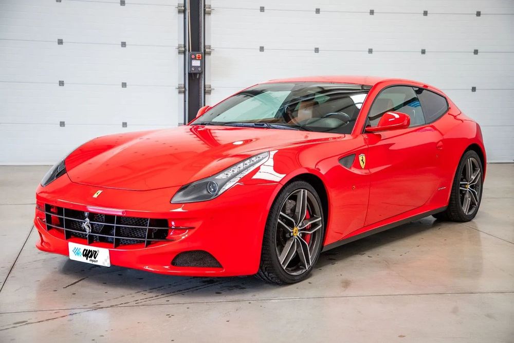 Ferrari FF 6.3 V12