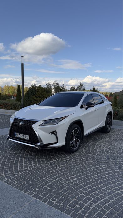 Lexus RX 450H Гібрид 2019 рік 60 т. км.