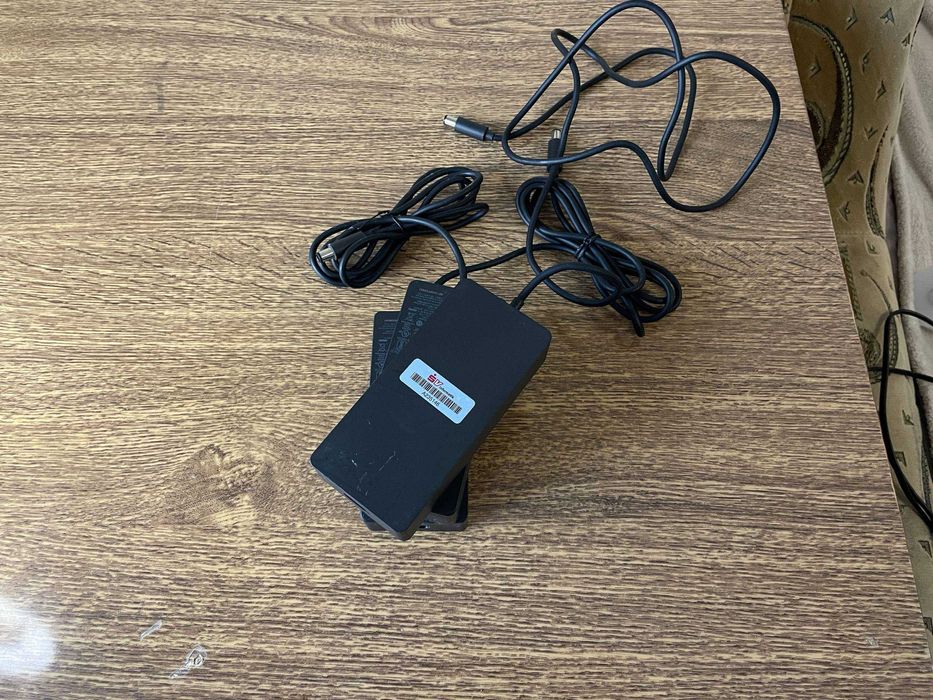 Док-станція Microsoft Surface Dock 1661 + Блок живлення Microsoft 1749