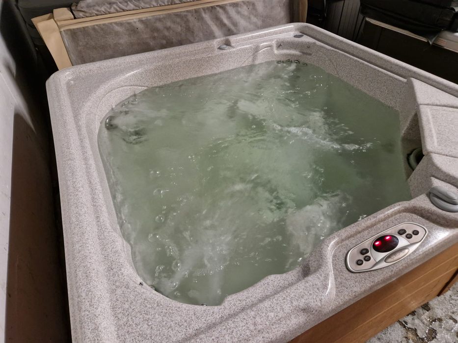 Jacuzzi zewnętrzne całoroczne
