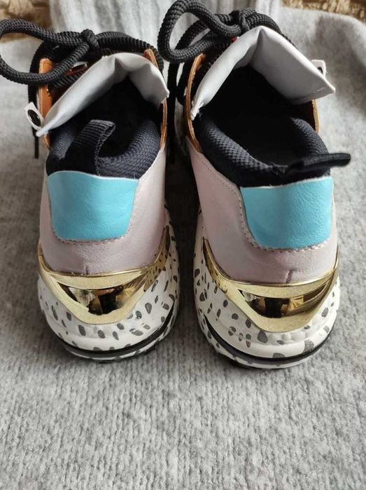 Sneakersy damskie ,nowe,39