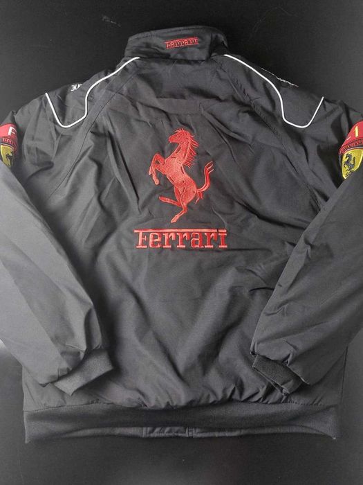 Casaco Ferrari Racing - Estilo Motorsport - L