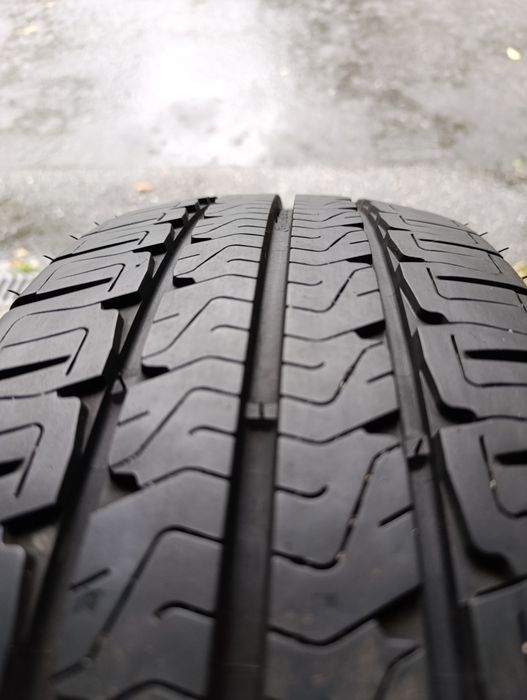 ## 225 75 R16CP ## Michelin letnie