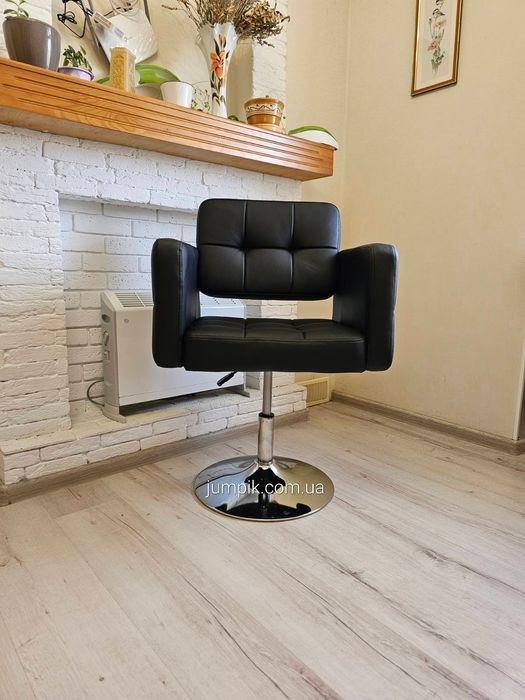 Перукарське крісло, парикмахерское кресло, косметичне крісло  НС 183