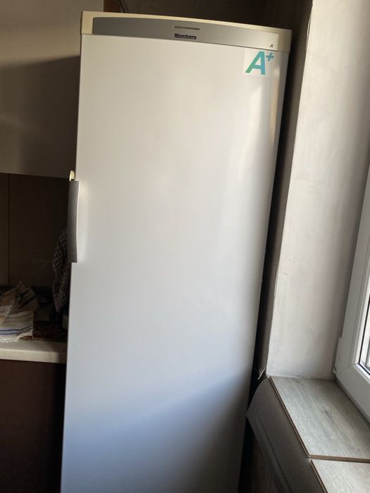 Blomberg морозильна камера