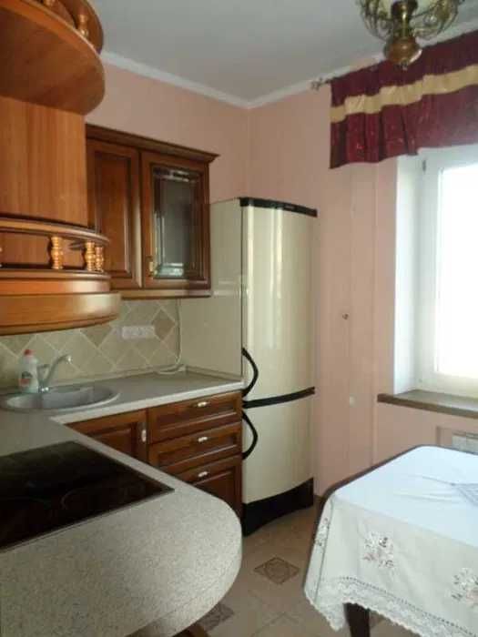 Велика 1-кімнатна квартира на В.Івасюка 60, м. Героїв Дніпра