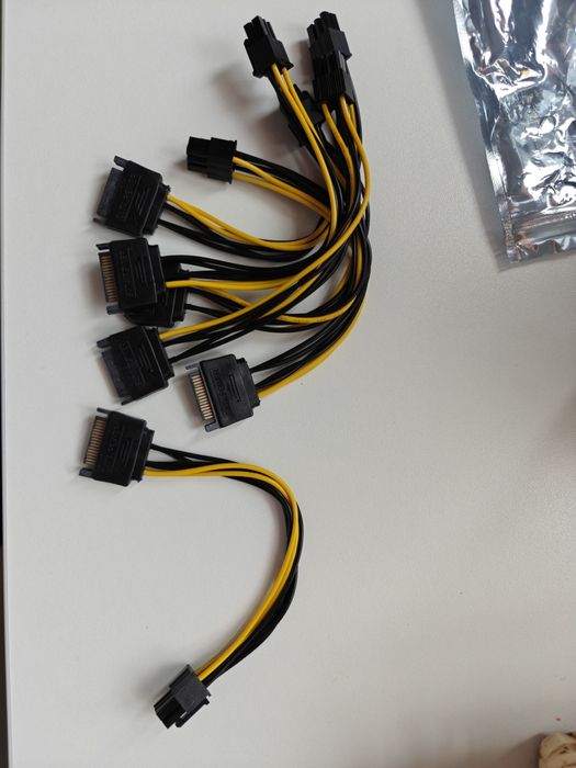Przejsciowka SATA na 6Pin