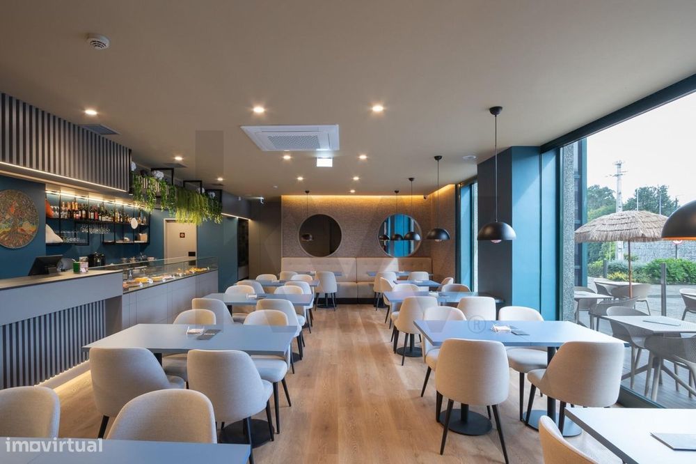 ROTINA — Restaurant & Coffee House in Maia