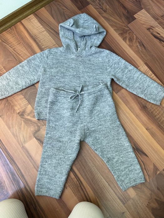 Тепленький дитячий костюмчик H&M