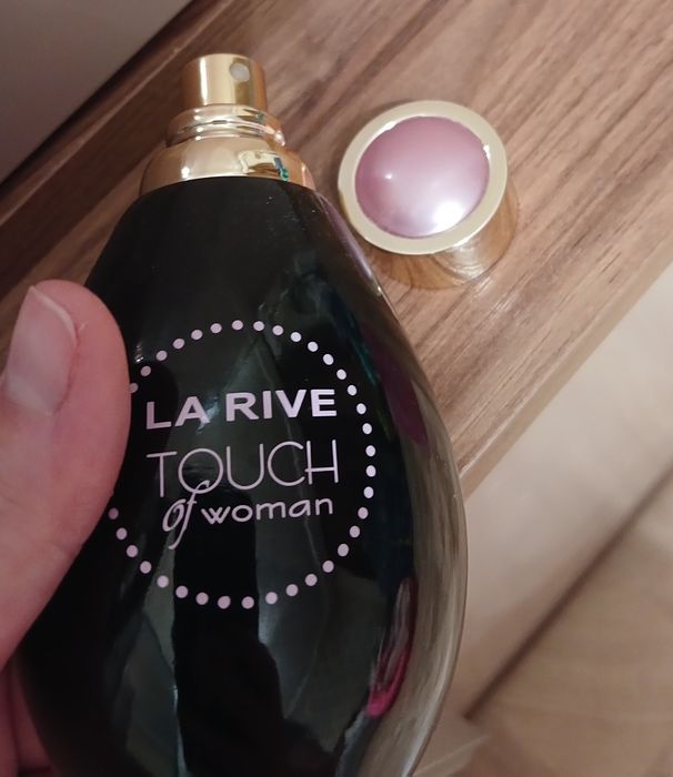 Жіноча парфумована вода  і La Rive Touch