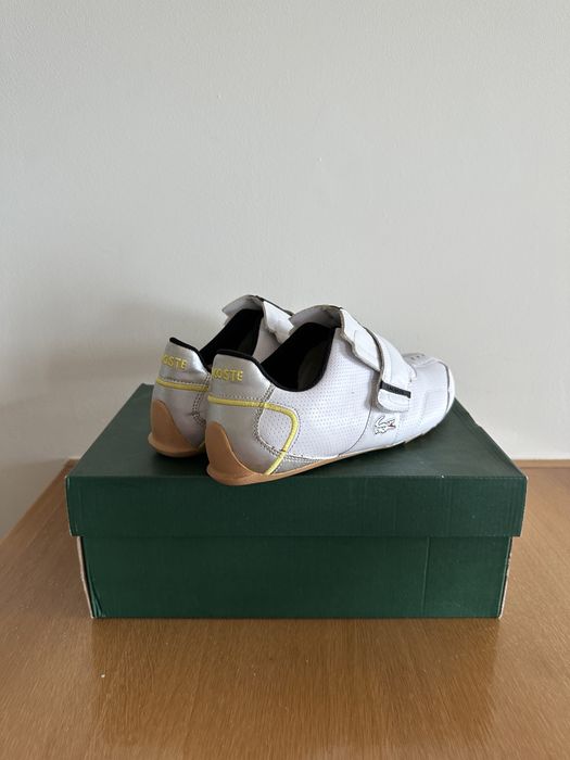 Sapatos masculinos de couro da Lacoste