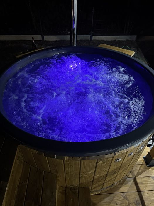 Wynajem Balii Mobilnej , Bania, Jacuzzi Hydromasaż . Jacuzzi4U !