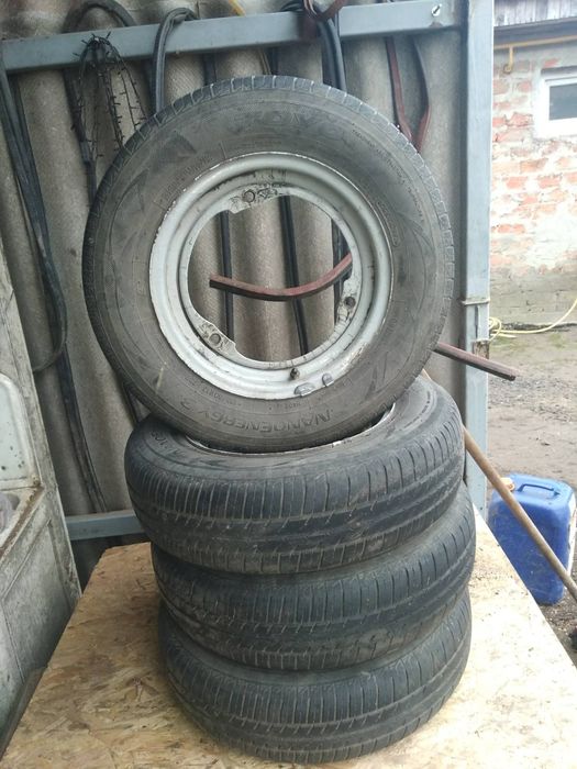 Резина з дисками  до Таврія R13