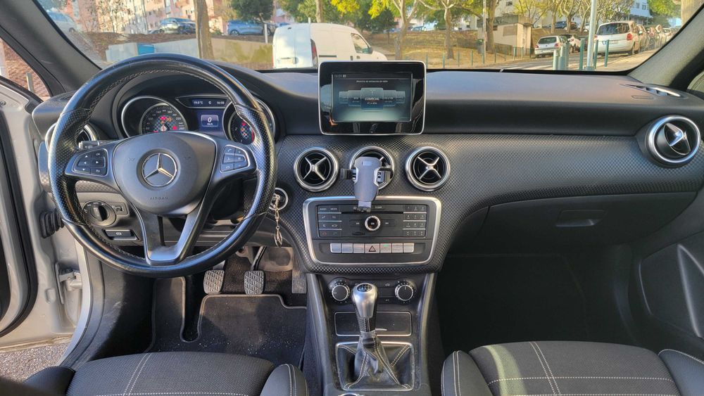 Mercedes-Benz A 180 CDi BE Edition Urban (Versão 2016)