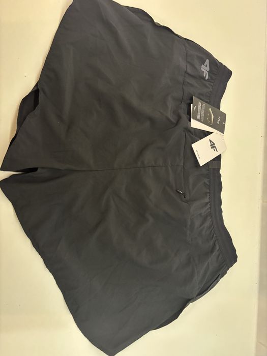 Spodenki biegowe 4F run new xl pro