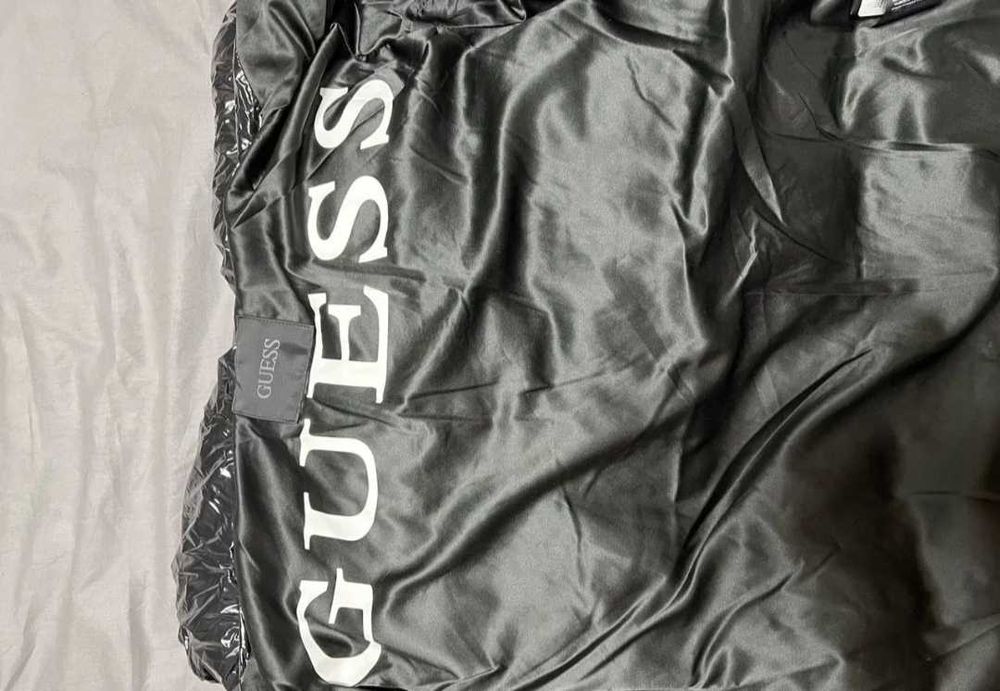 Куртка Guess пуховик Гесс