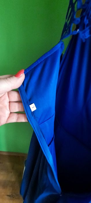 Piękna suknia wieczorowa