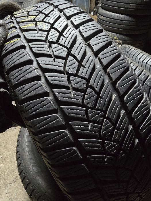 205/60R16 Goodyear Vector4seasons Gen-3