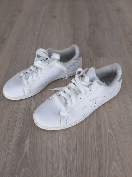 Tenis brancos Puma nr. 39