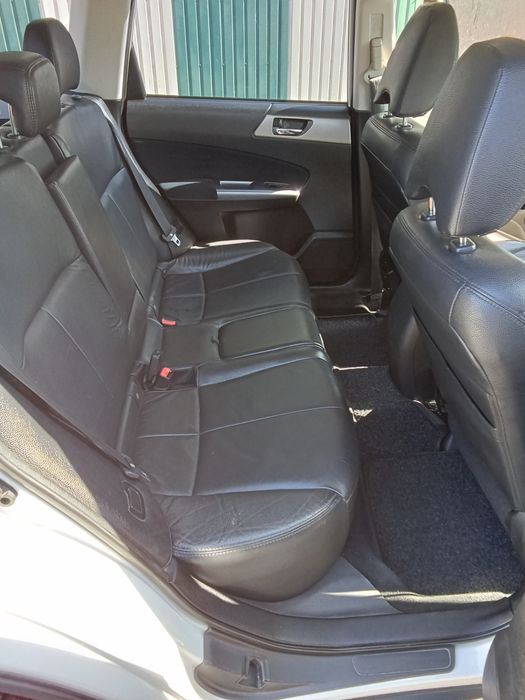 Продам Subaru Forester 2.0 2011