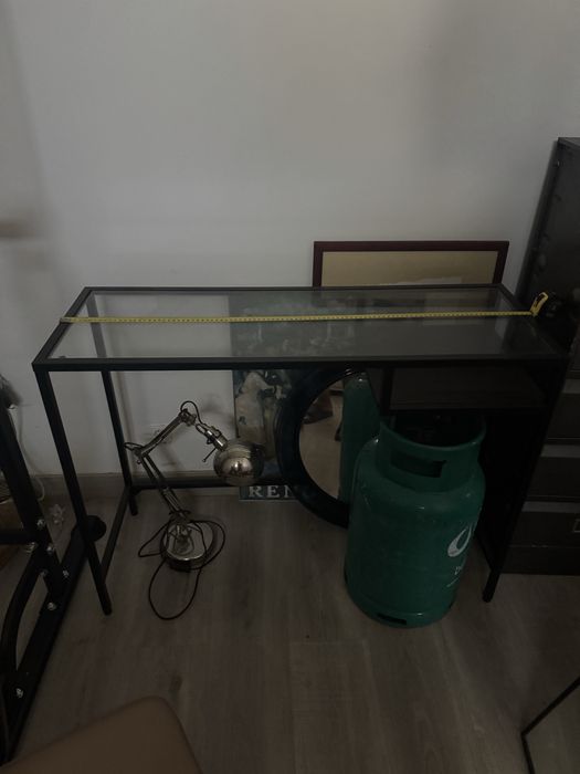 Pequena mesa Preta Ikea
