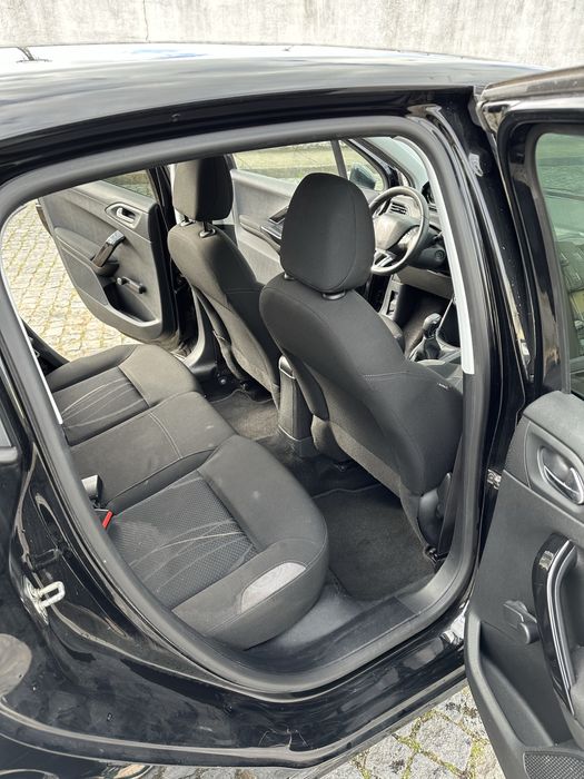 Peugeot 208 1.2 Gasolina | 2013 | 133.000 km