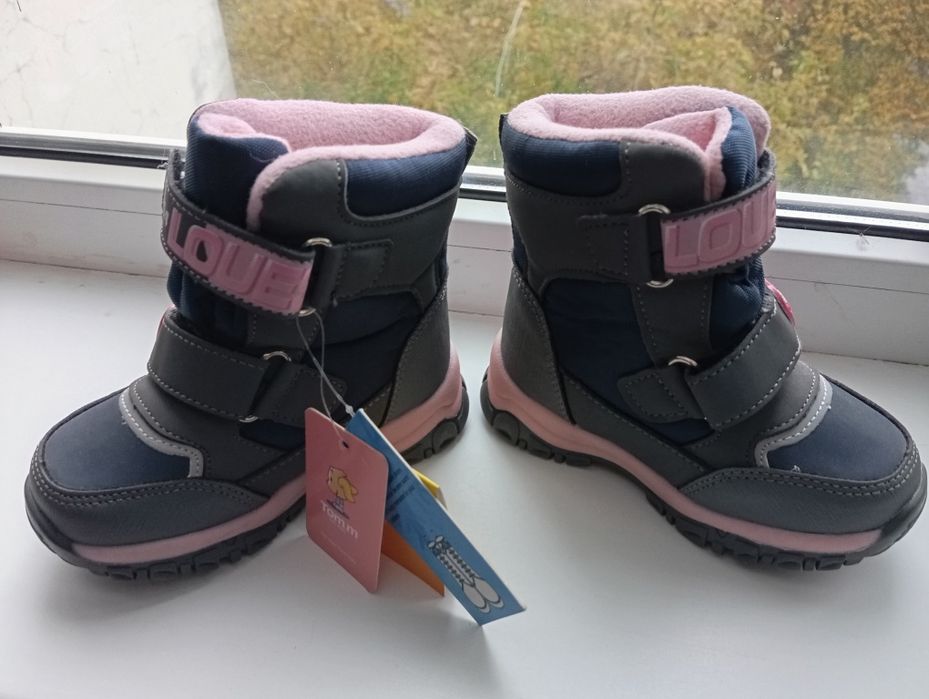 Нові зимові чобітки для дівчинки 24 розмір