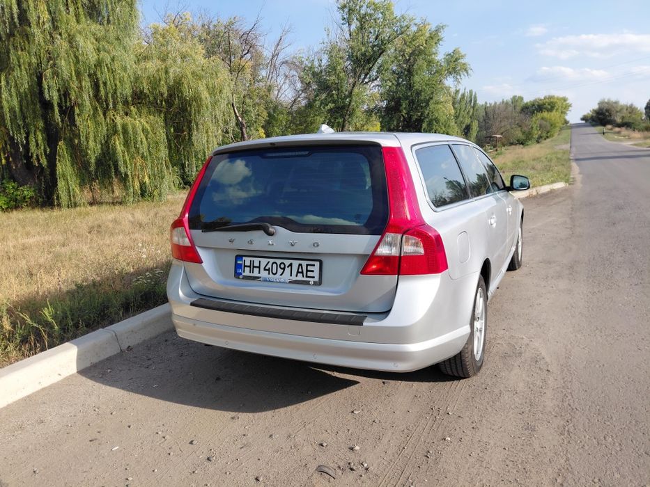 Продам авто Volvo v70