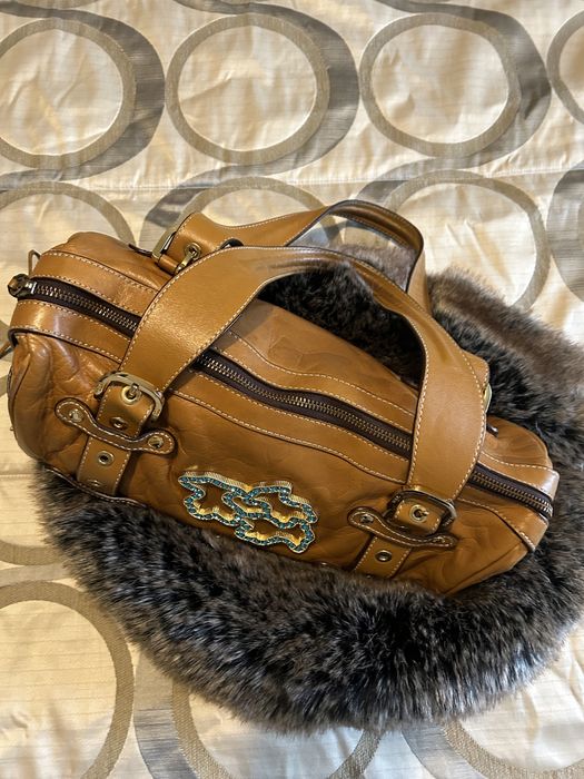 Mala Tous em Pele camel com brilhantes da marca (edição especial)