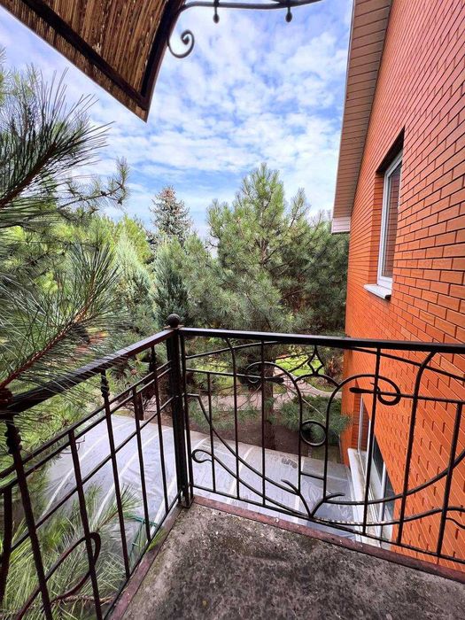 Продам ДОМ дуплекс  пгт. Слобожанское ( Юбилейный )