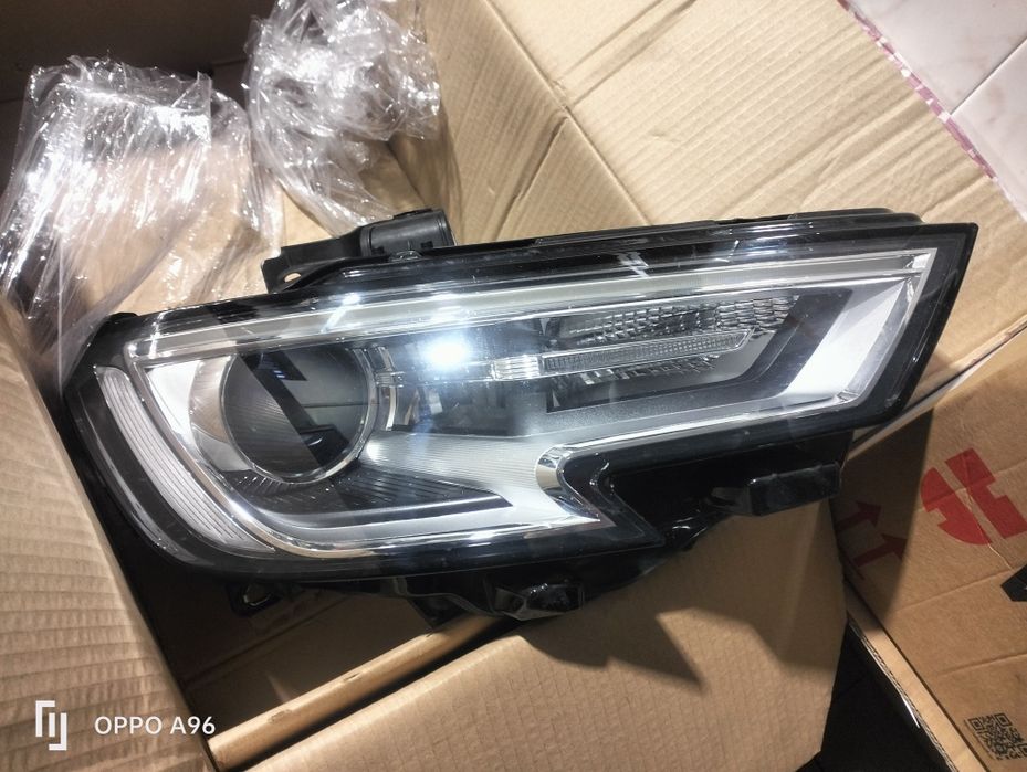 Farol xenon Audi A3 Sportback