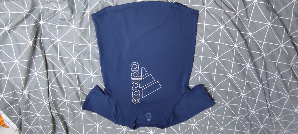 Damska koszulka Adidas r. XS