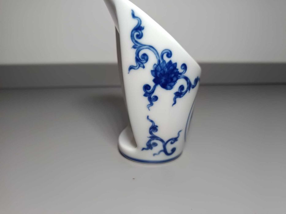 Porta-canetas Vista Alegre (2001–2004) – Design Clássico Contemporâneo