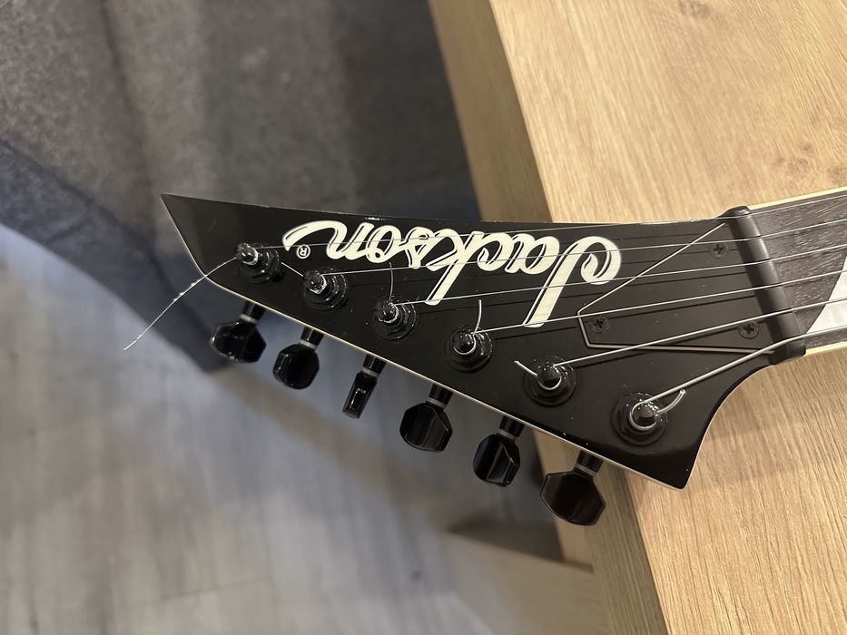 jackson　dk2m（ピックアップ無しにしたので値下げ中） jackson dk2m（ピックアップ無しにしたので値下げ中） - メルカリ