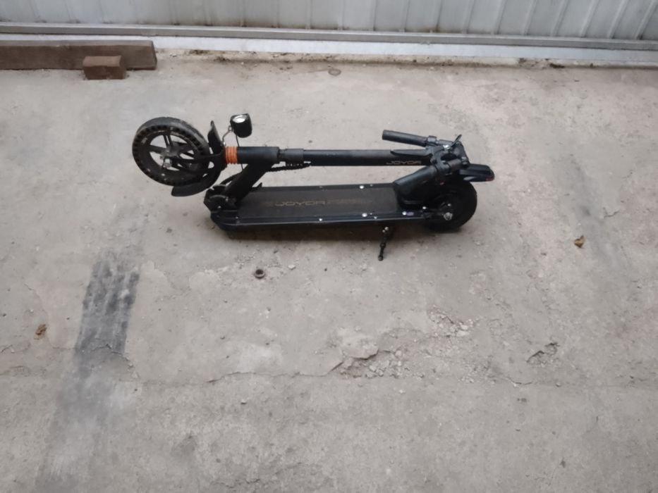 Продам электроскутер.