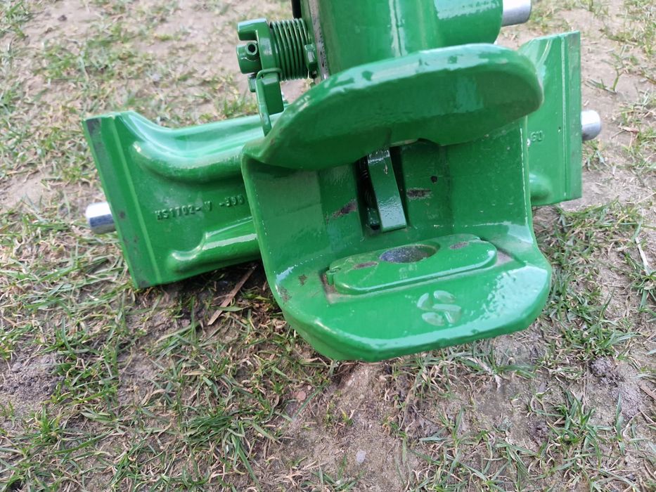 Zaczep automatyczny górny John Deere 6r