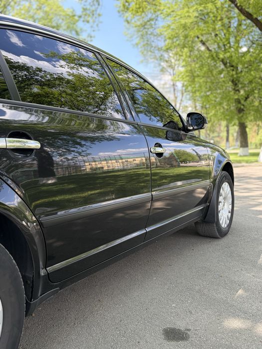 Skoda Superb 1.8