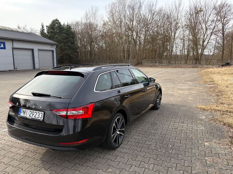 Skoda Superb SUPER STAN udokumentowany mały przebieg !!!