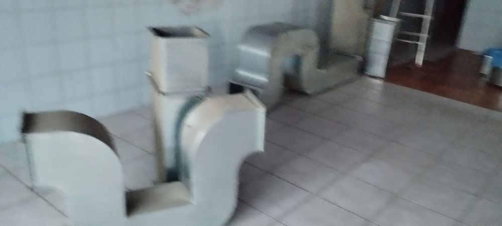 Vendo extrator de fumos com pouco. Uso