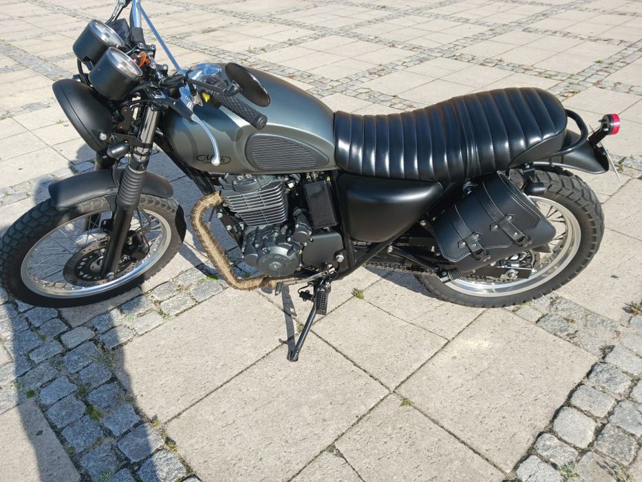 Mash 400 scrambler