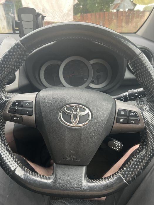 Продам Toyota rav4