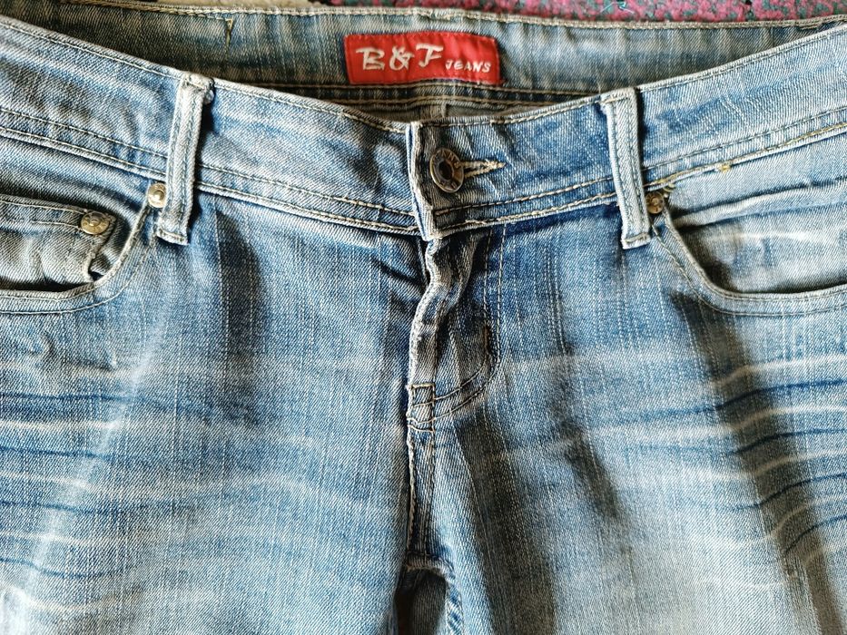 Dżinsy 36/38 ani rurki, ani proste, klasycznie zwężone