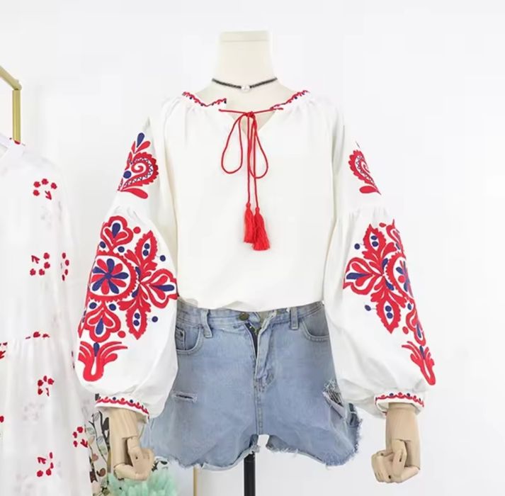 Вишиванка жіноча